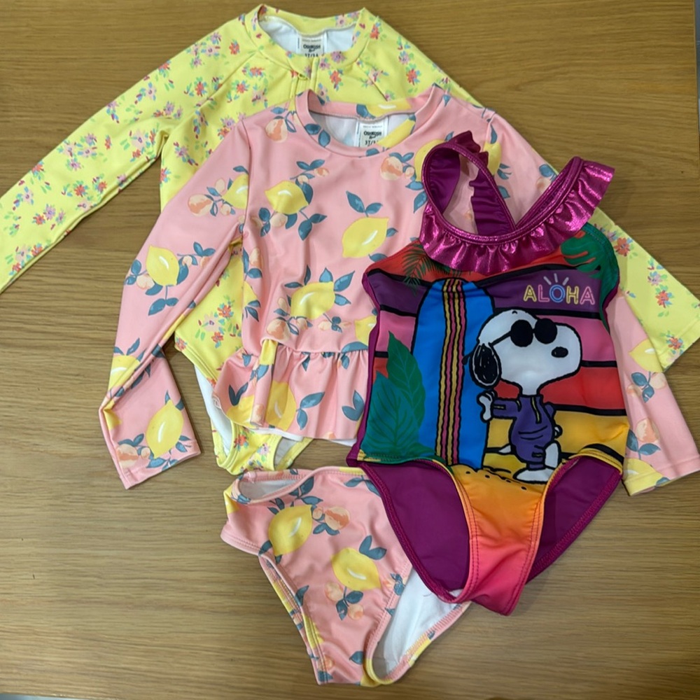 Carter’s Osh Kosh Peanuts swimsuit set of 3 size 3T